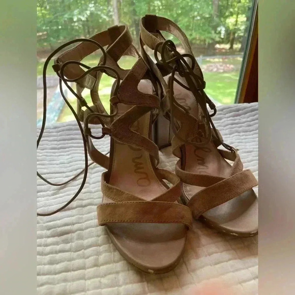 Sam Edelman tie up heels - Picture 7 of 8